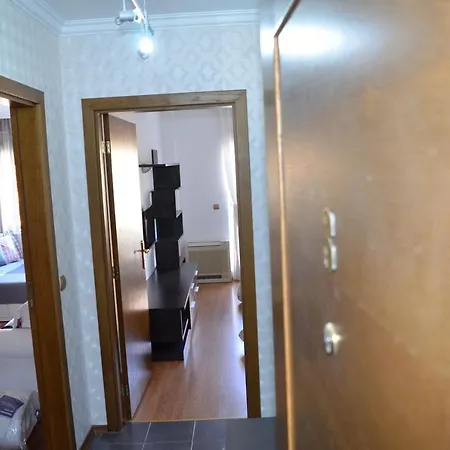 3 In Complex Splendid Appartamento Saints Constantine and Helena