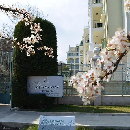 3 In Complex Splendid *