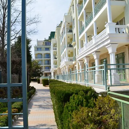 3 In Complex Splendid Апартамент